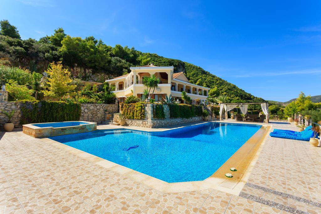 Villa Akros And Suites Keri Exterior photo