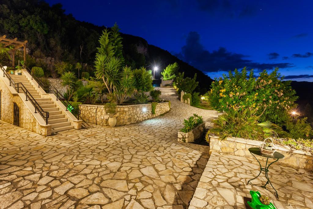 Villa Akros And Suites Keri Exterior photo
